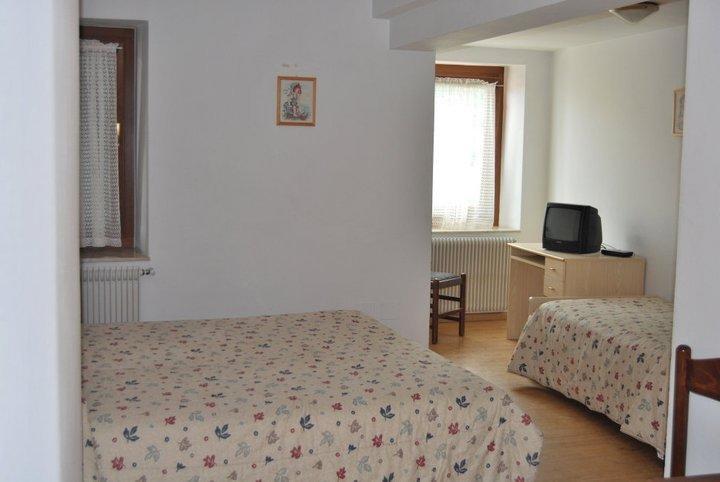 Affittacamere Ceschi Baselga di Pinè Chambre photo